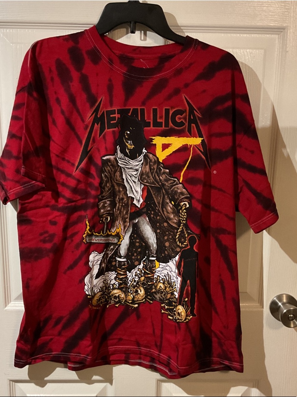 NWT Metallica Men's Red Tie-Dye Graphic Short Sleeve Tee